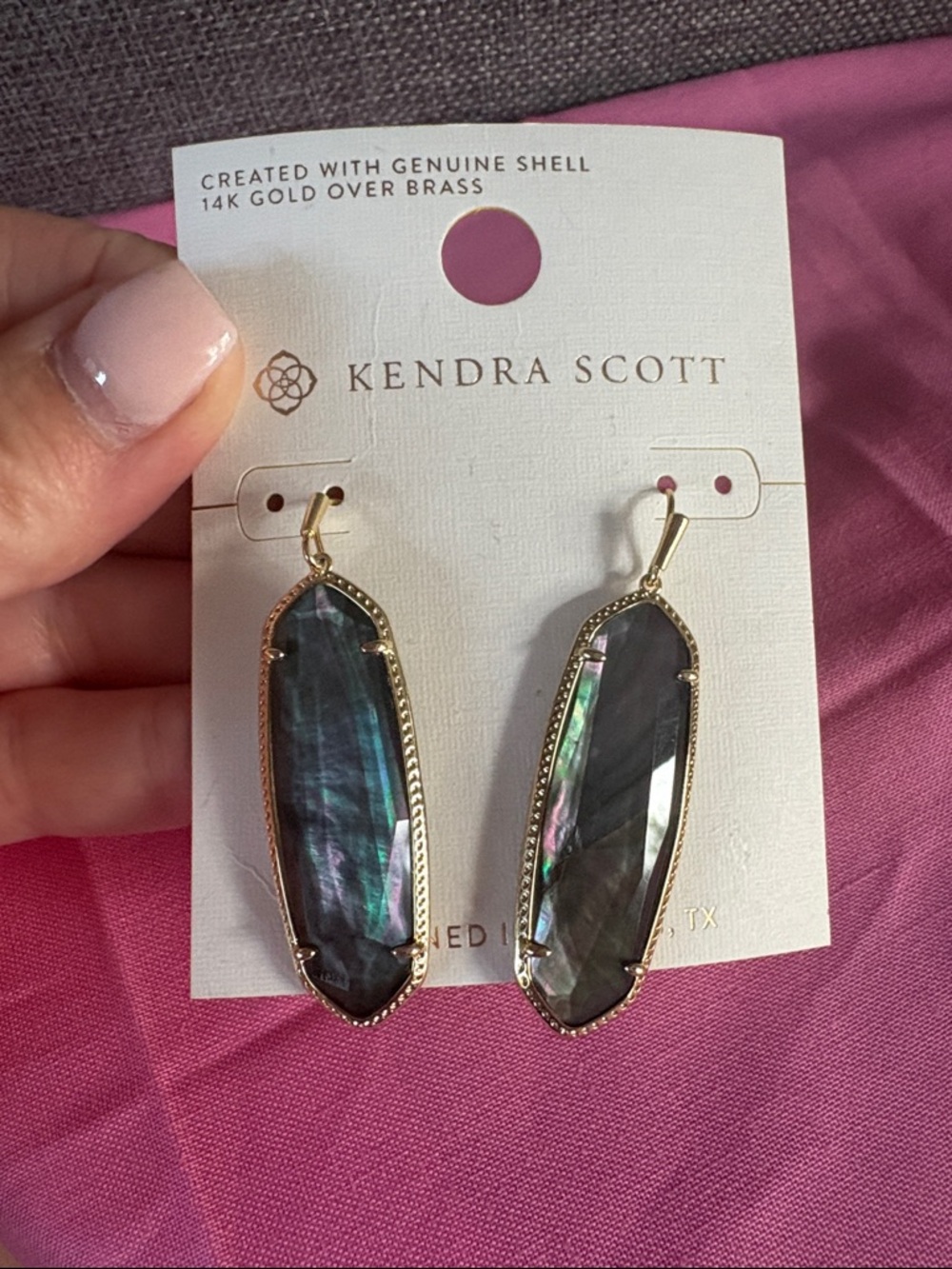 Kendra Scott Gold and Black abalone shell drop earrings new - Picture 3 of 5